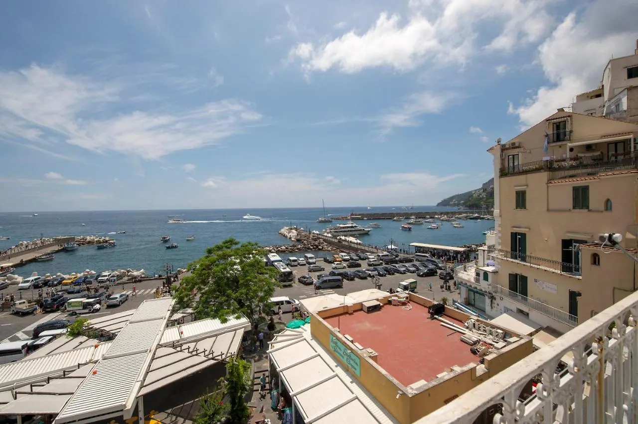 Love And Passion Amalfi 0*,