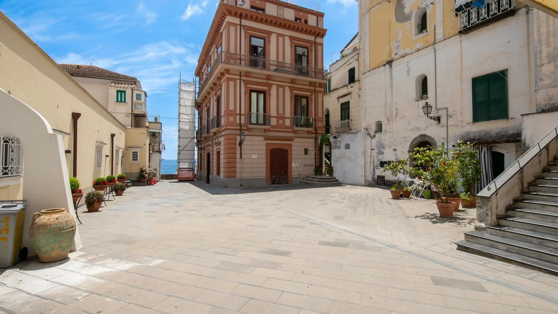 Love And Passion Amalfi 0*,